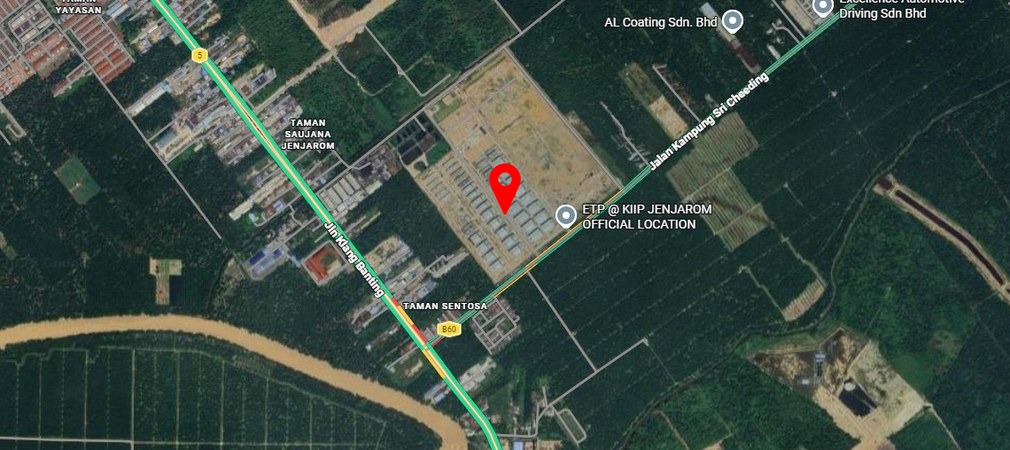 Satellite map of the area around the plant. A red pin marks SBI on the KIIP industrial estate beside Jalan Kampung Sri Cheeding, east of the Jalan Klang–Banting road (Route 5), with Taman Sentosa to the south-west.
